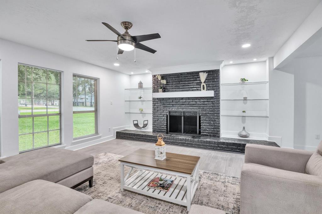 561 Brandon Road, Conroe, Texas image 11