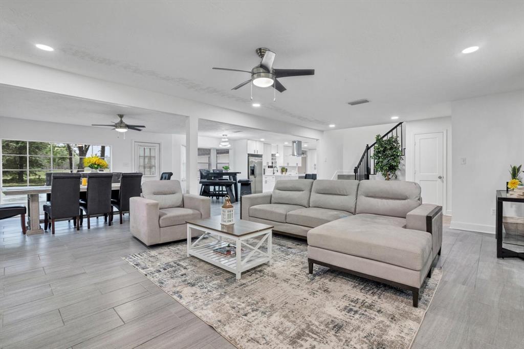 561 Brandon Road, Conroe, Texas image 9
