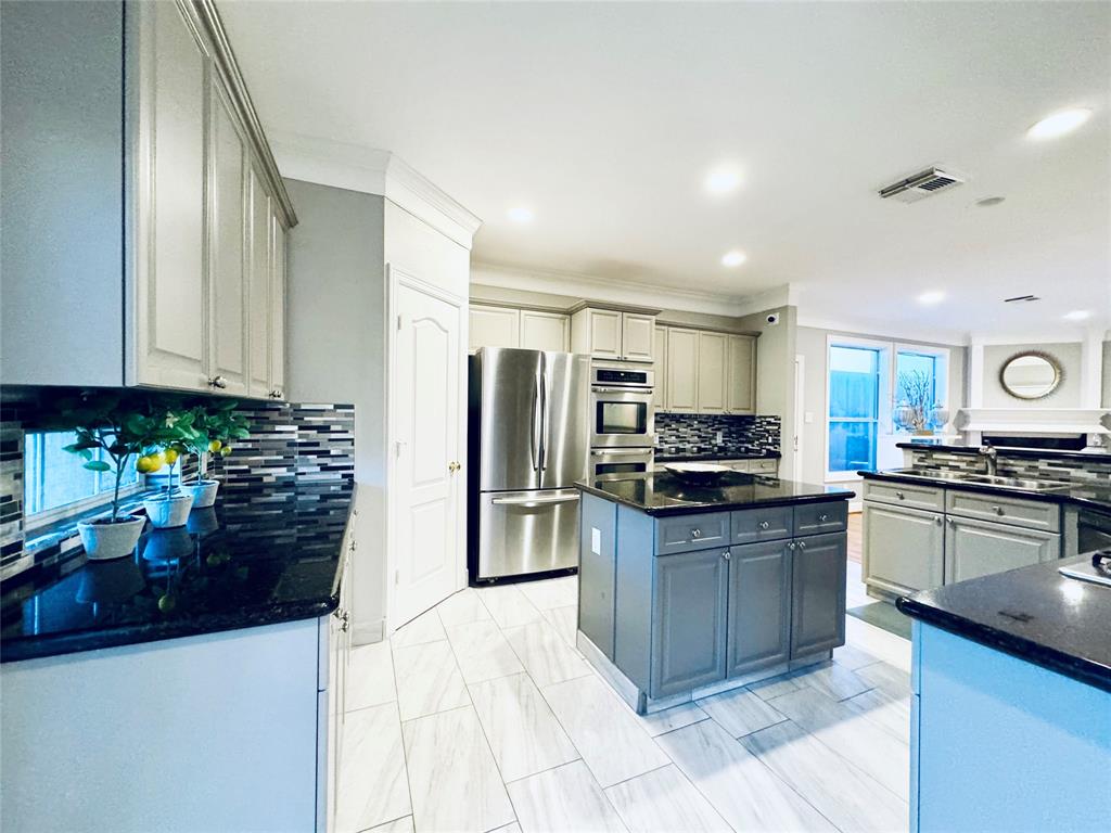 5603 Dolores Street, Houston, Texas image 10