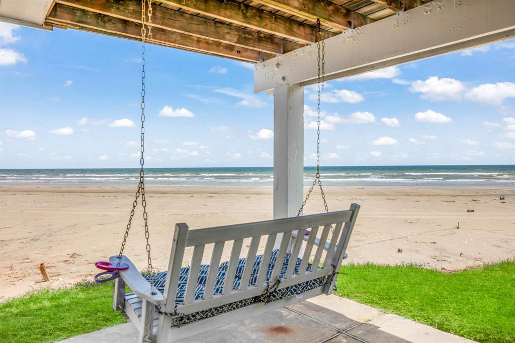 12431 E Ventura Drive, Galveston, Texas image 40