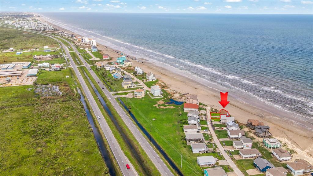 12431 E Ventura Drive, Galveston, Texas image 36