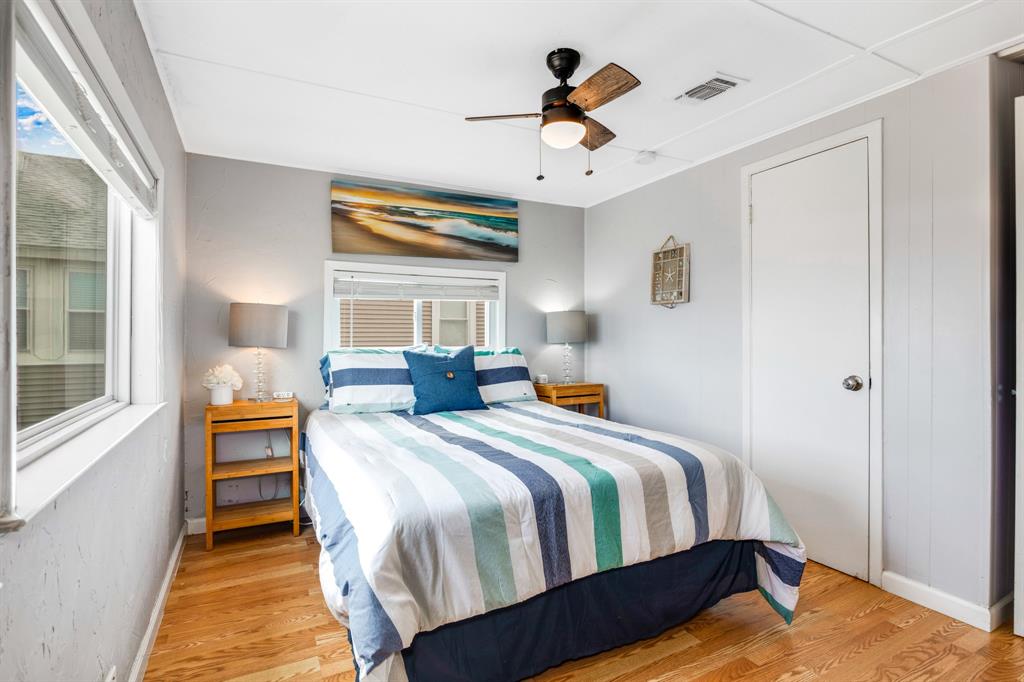 12431 E Ventura Drive, Galveston, Texas image 25