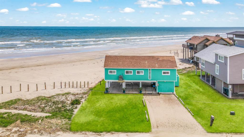 12431 E Ventura Drive, Galveston, Texas image 1
