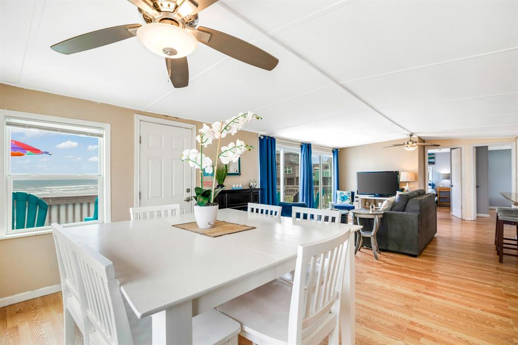 12431 E Ventura Drive, Galveston, Texas image 14