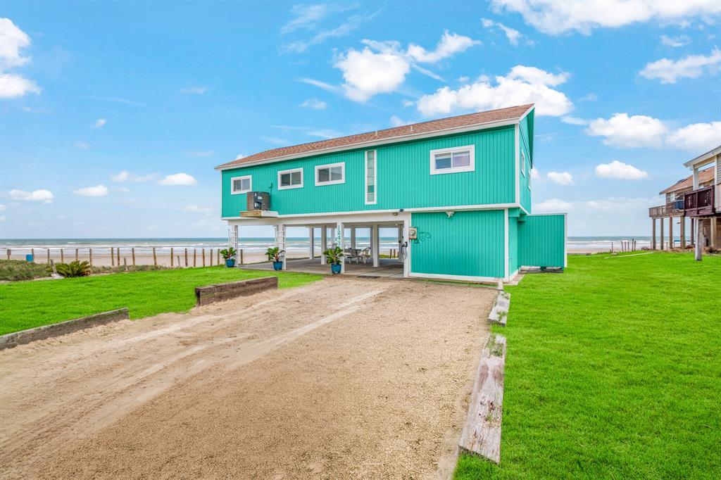 12431 E Ventura Drive, Galveston, Texas image 2