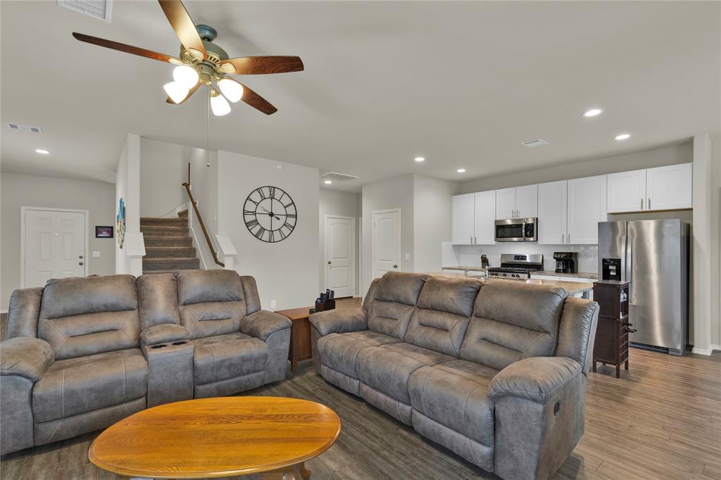216 Stalwart Hill Trail, Magnolia, Texas image 5