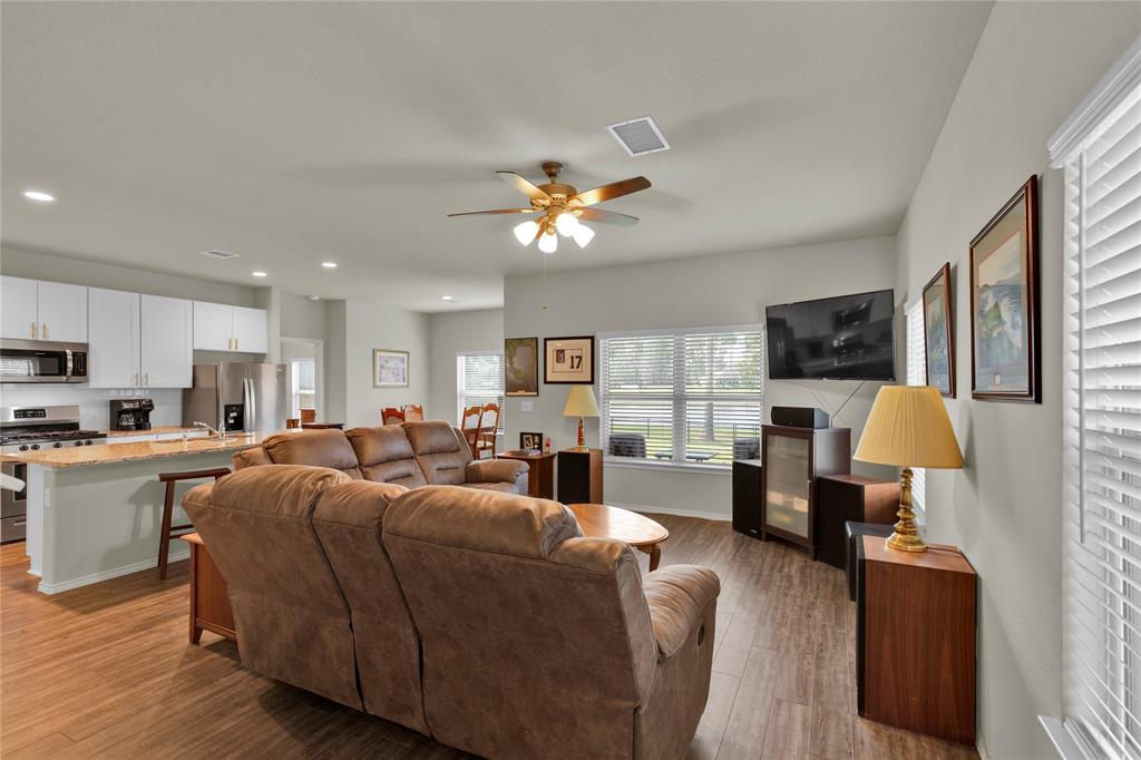 216 Stalwart Hill Trail, Magnolia, Texas image 7