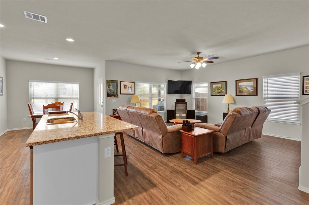 216 Stalwart Hill Trail, Magnolia, Texas image 6