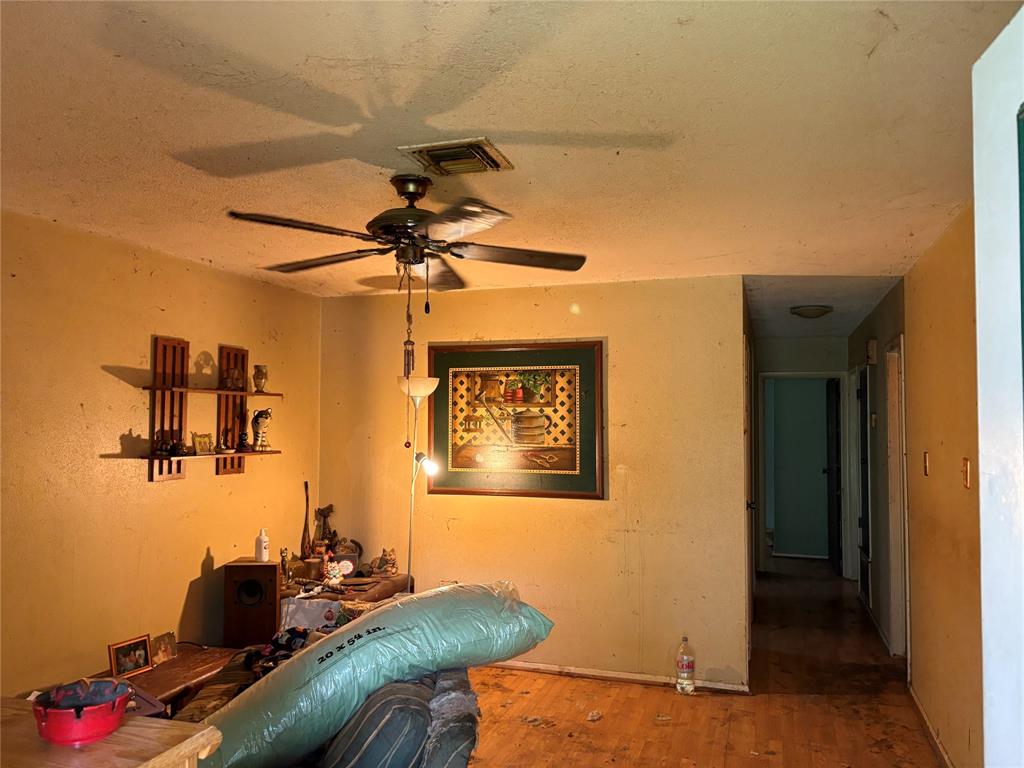 610 N 12th Street, La Porte, Texas image 4