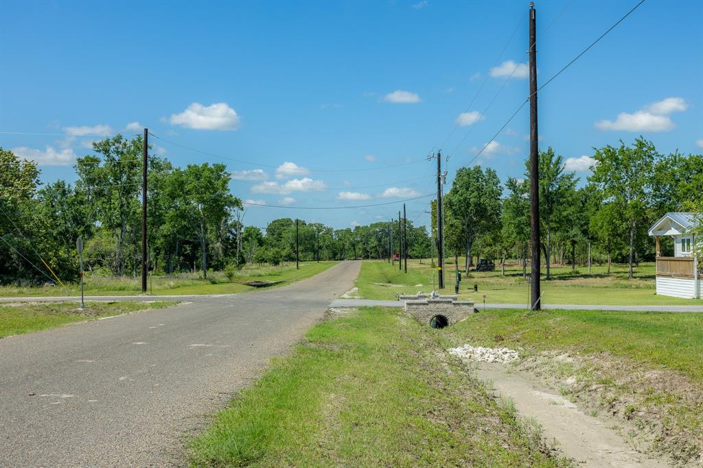6681 Atakapan Trail, Bedias, Texas image 2