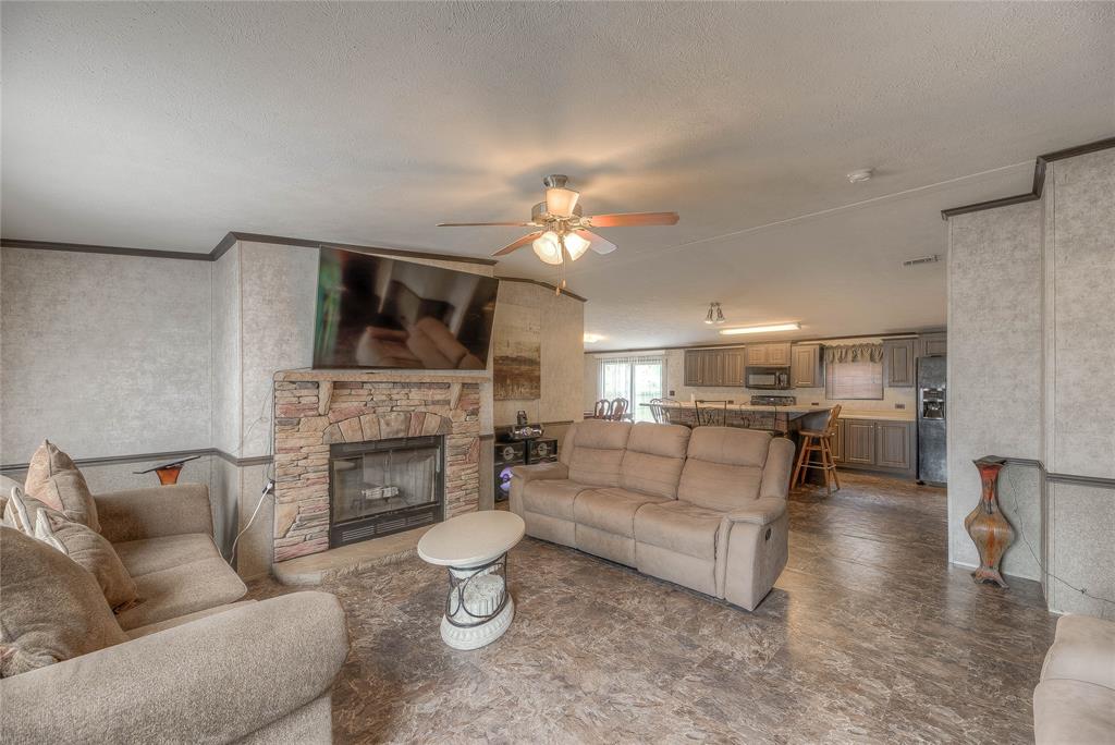 23935 Carpenter Bee Dr Dr, New Caney, Texas image 5