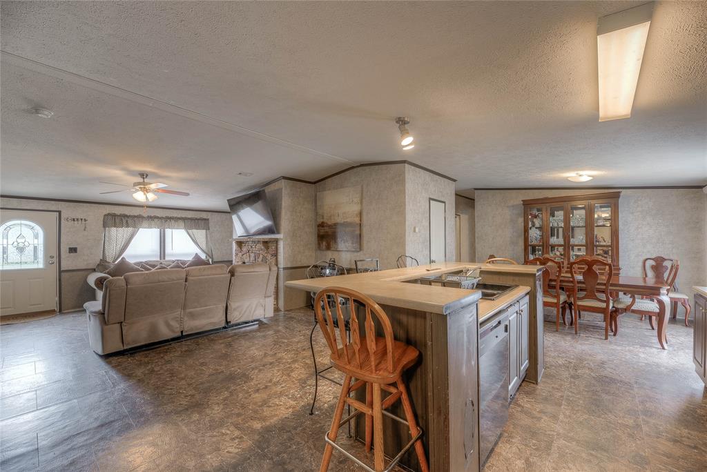 23935 Carpenter Bee Dr Dr, New Caney, Texas image 9