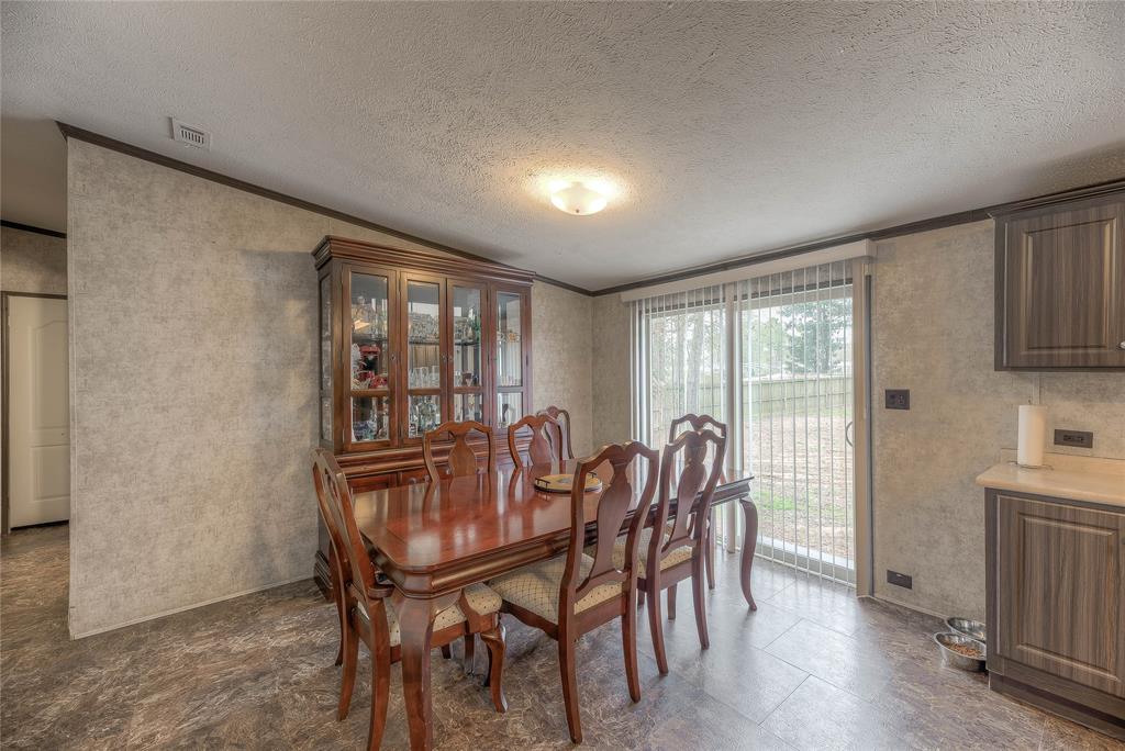 23935 Carpenter Bee Dr Dr, New Caney, Texas image 8