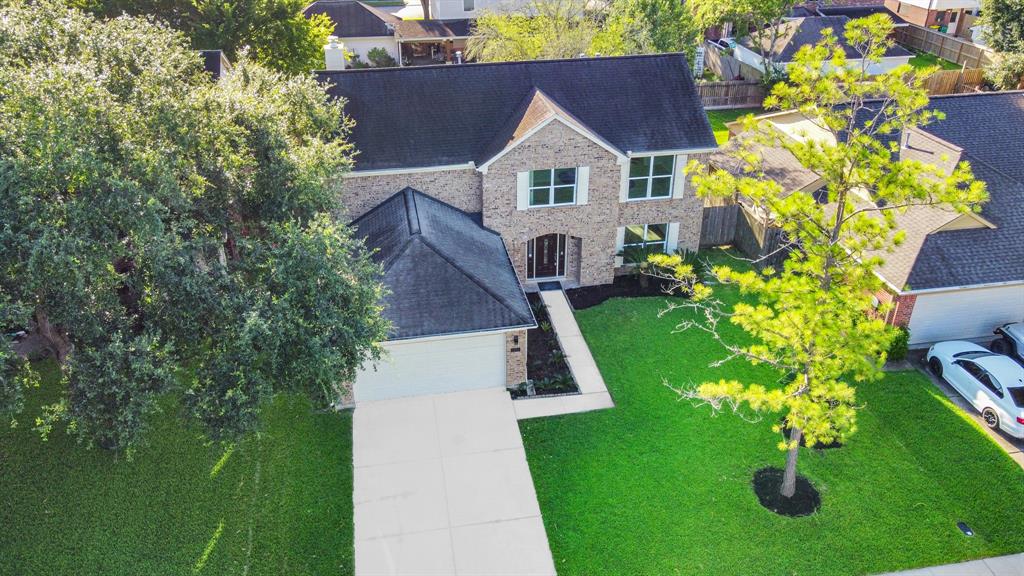4211 Royal Manor Drive
