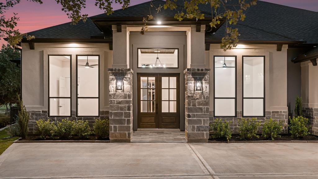 127 Brookgreen Circle