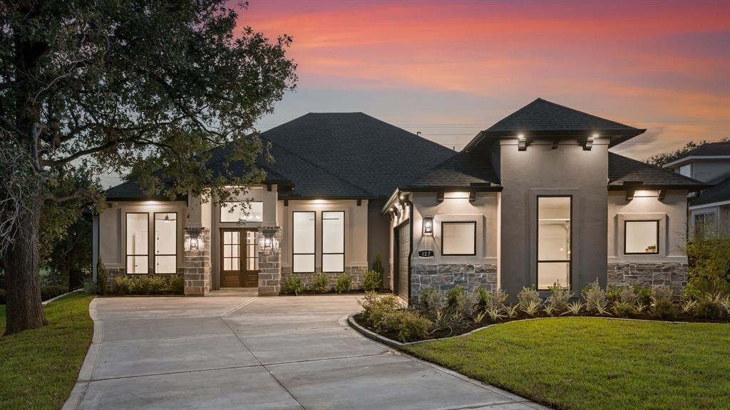 127 Brookgreen Circle
