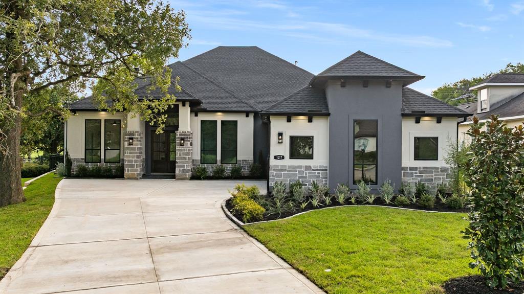 127 Brookgreen Circle