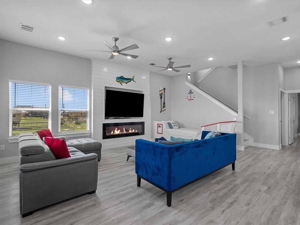 718 Beach Drive, Surfside Beach, Texas image 22