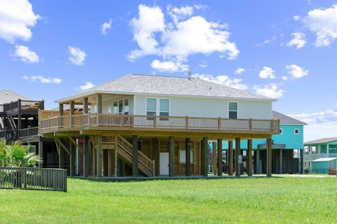 A home in Crystal Beach