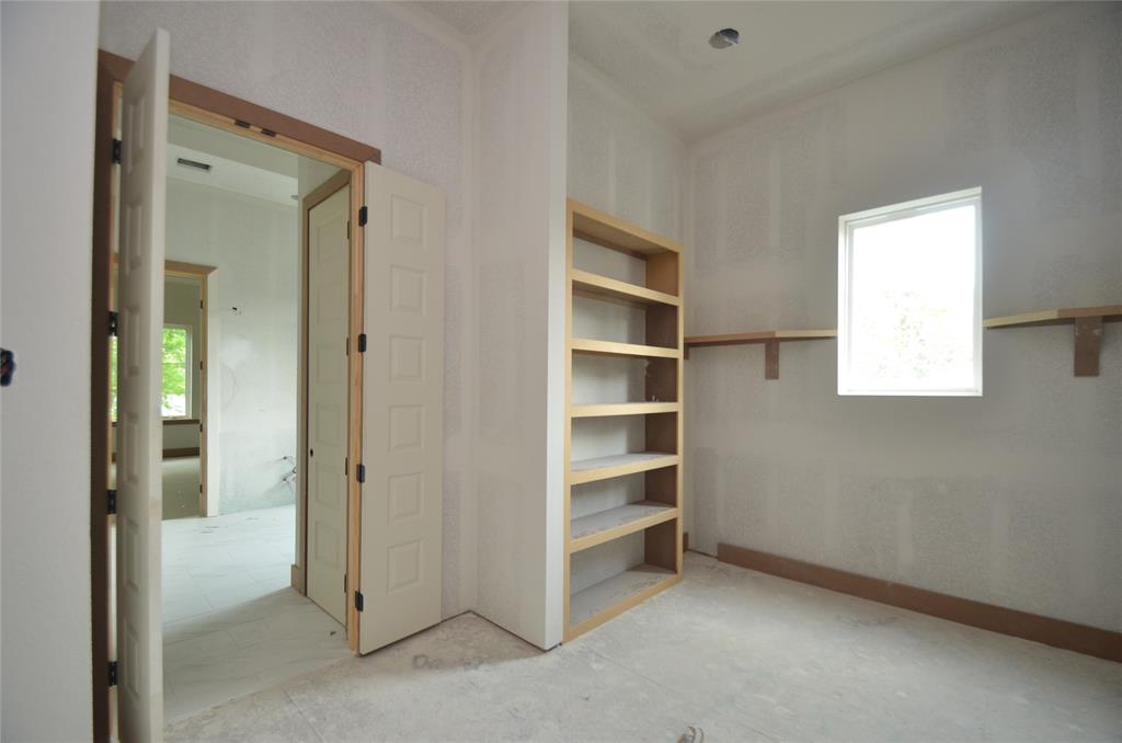 2311 Saxon Drive, Houston, Texas image 6