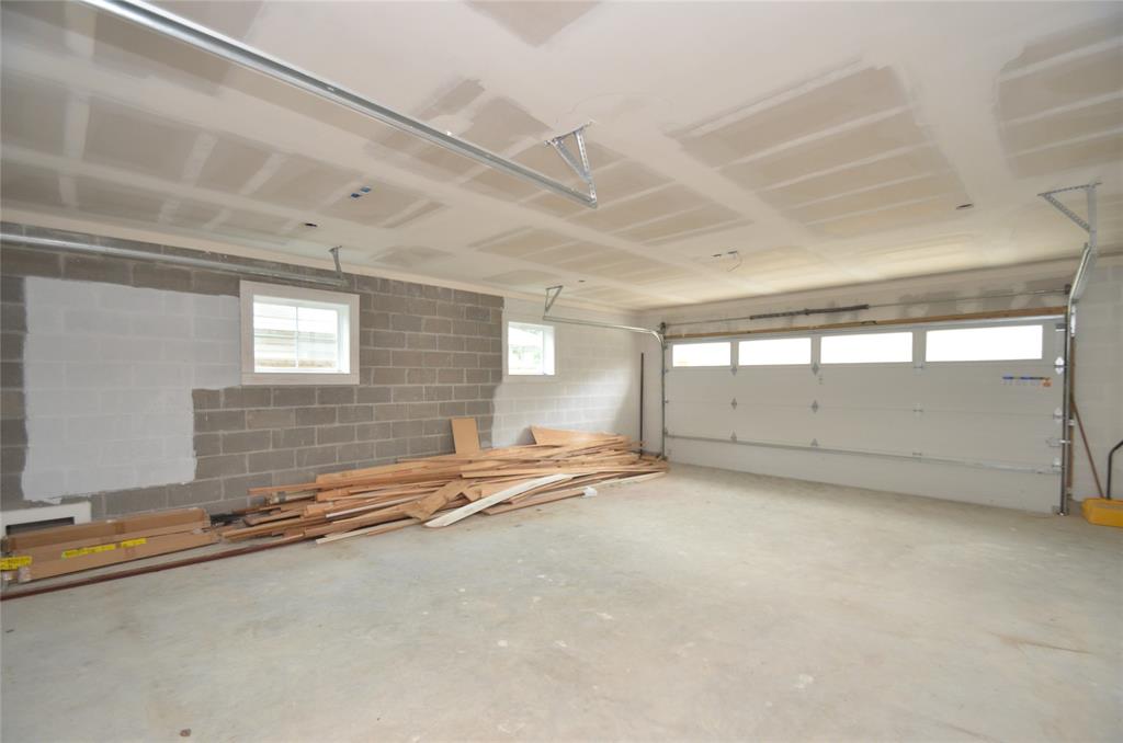 2311 Saxon Drive, Houston, Texas image 15