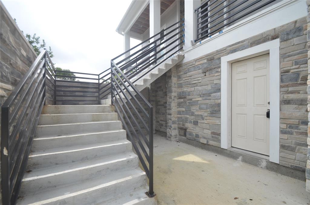 2311 Saxon Drive, Houston, Texas image 16
