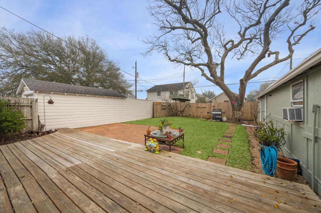 4209 Avenue Q, Galveston, Texas image 20