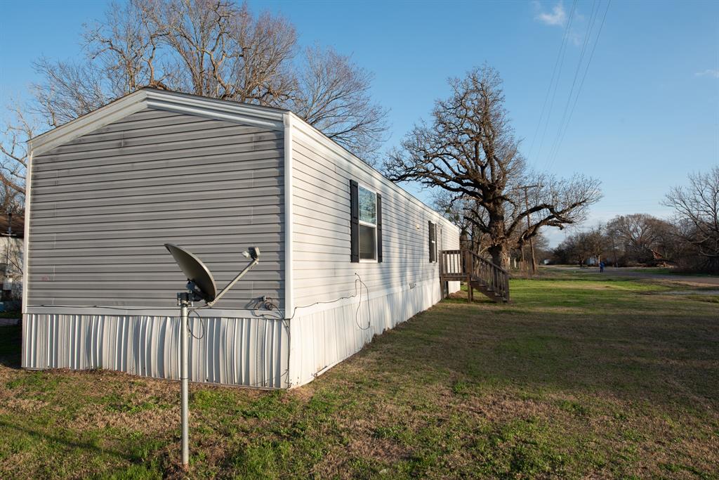 900 Post Oak Street, Calvert, Texas image 20
