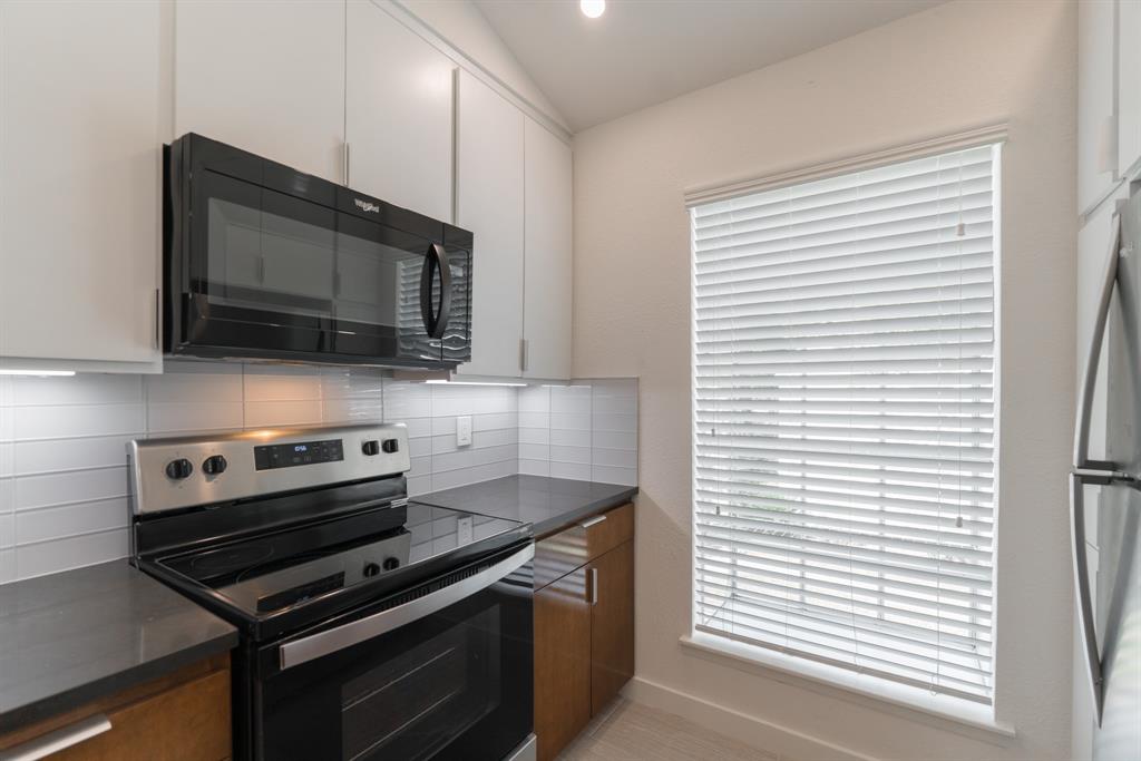 9809 Richmond Avenue #A13, Houston, Texas image 14