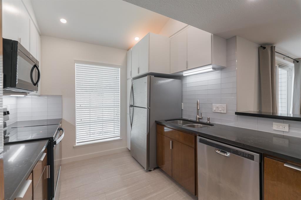 9809 Richmond Avenue #A13, Houston, Texas image 13