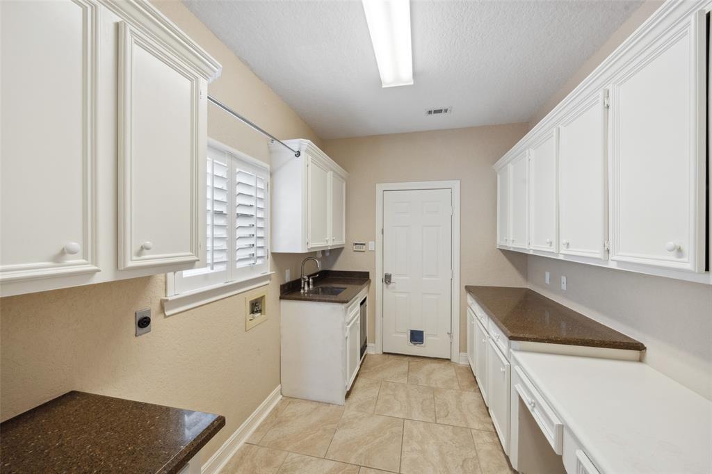 90 Waterford Way, Montgomery, Texas image 29