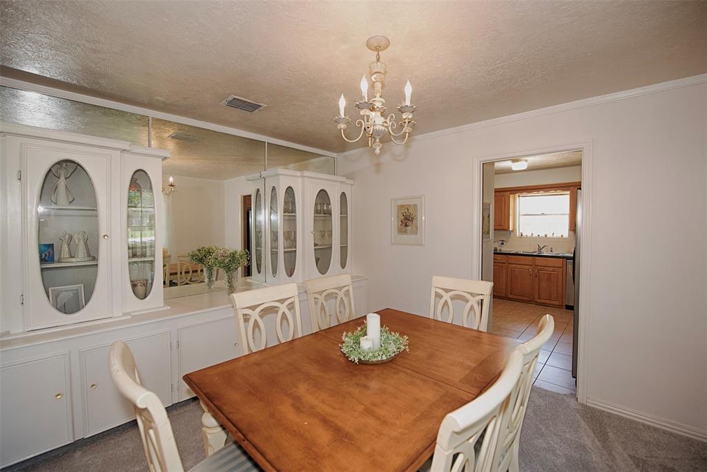 801 Meadow Lark Avenue, Friendswood, Texas image 9