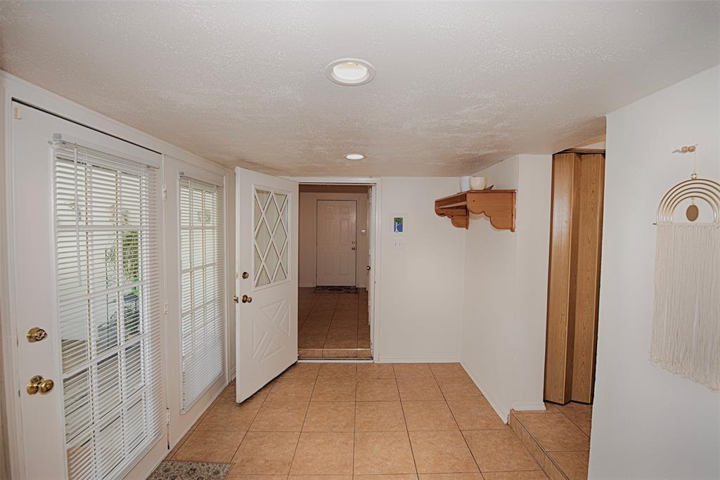 801 Meadow Lark Avenue, Friendswood, Texas image 21