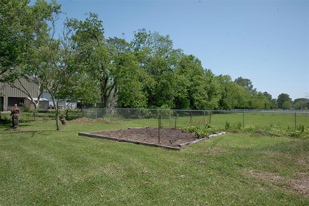 801 Meadow Lark Avenue, Friendswood, Texas image 48