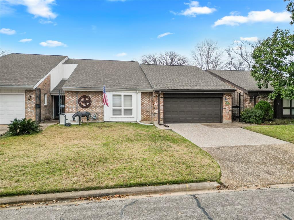 661 Cherry Hills Drive, Huntsville, Texas image 3