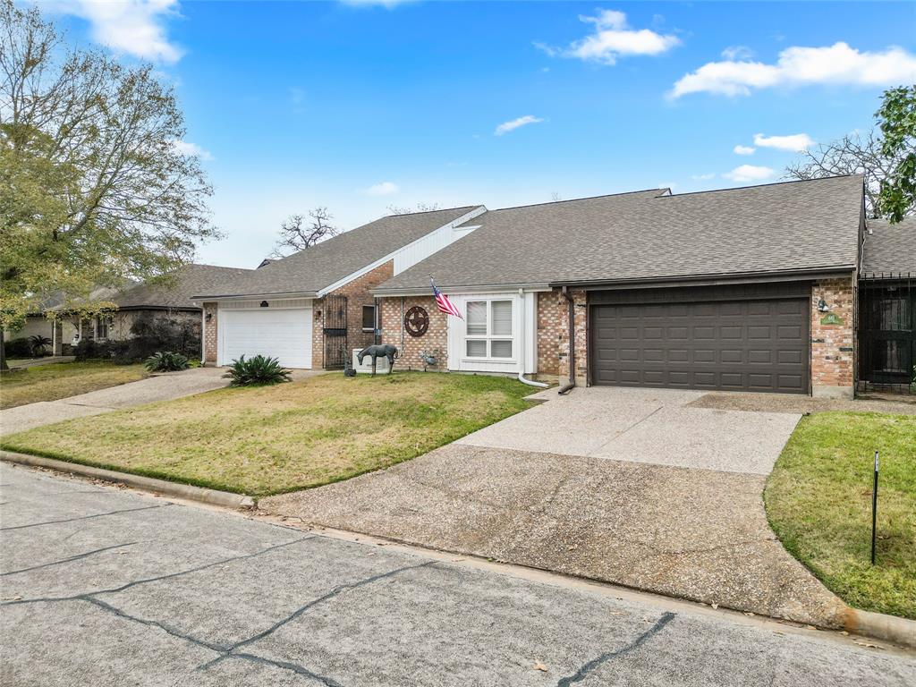 661 Cherry Hills Drive, Huntsville, Texas image 1