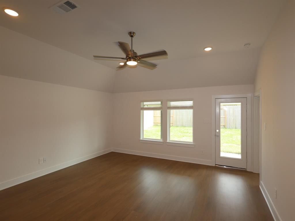 22478 Birchfield Grove Lane, New Caney, Texas image 3