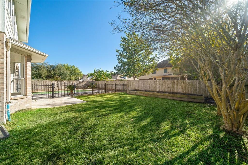4443 Girl Scout Lane, Friendswood, Texas image 3