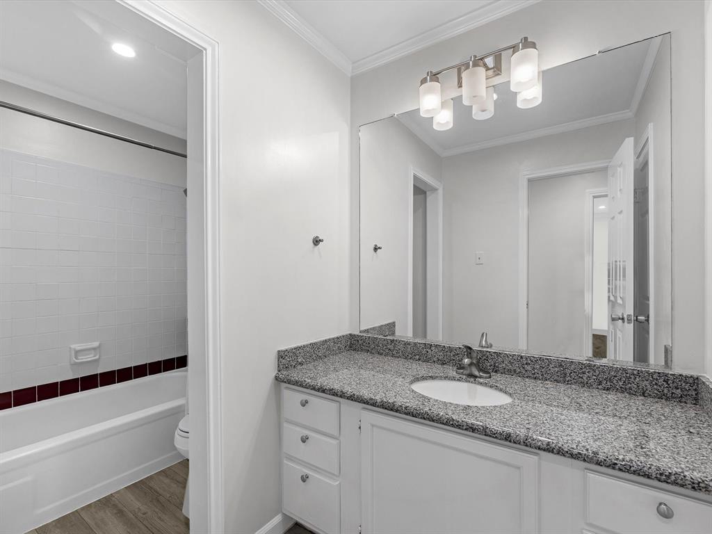2464 Bering Drive #2464, Houston, Texas image 12