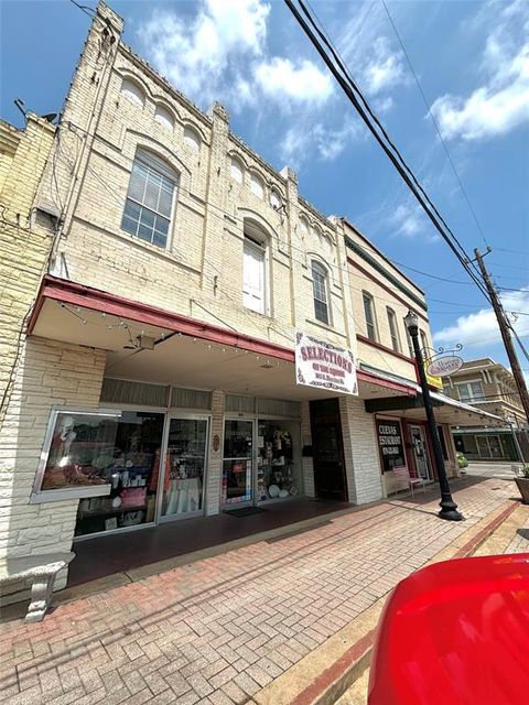Photo of 102 S Houston St #1, Wharton, TX 77488 (MLS # 89286480) Photo of 102 S Houston St #1, Wharton, TX 77488 (MLS # 89286480)