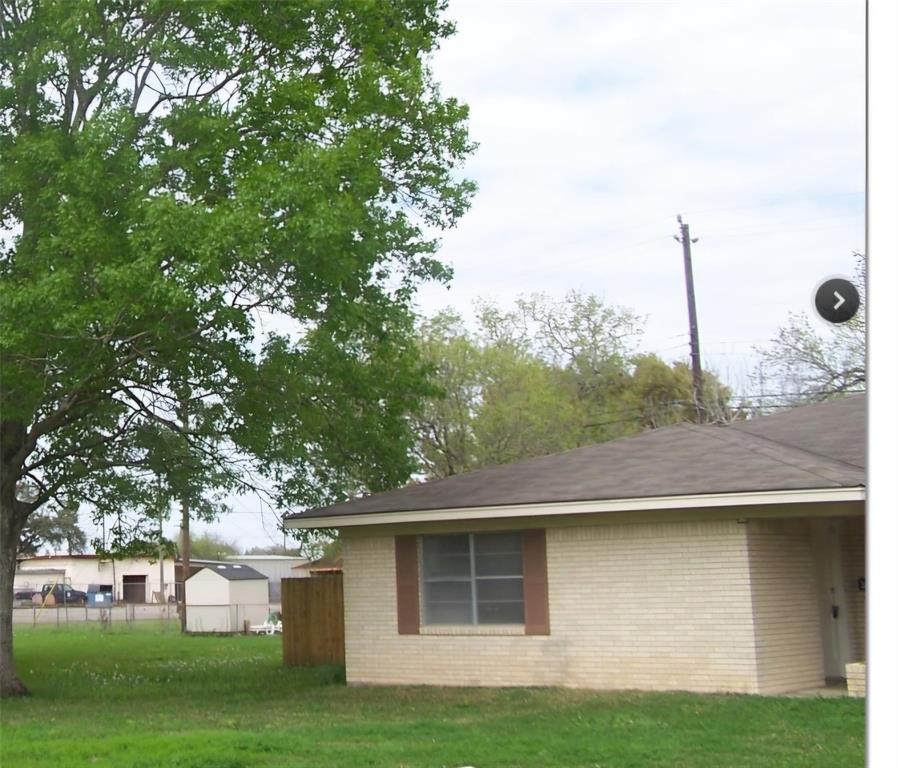 311 Tennie Street, Wharton, Texas image 7