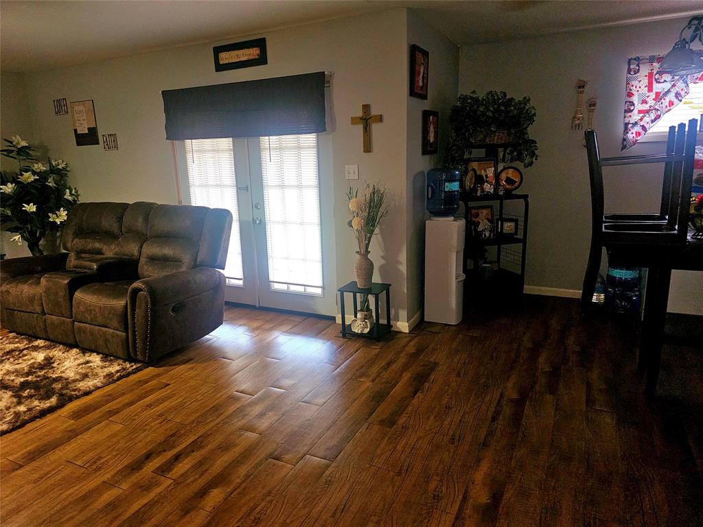 311 Tennie Street, Wharton, Texas image 8