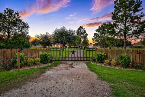 A home in Sealy