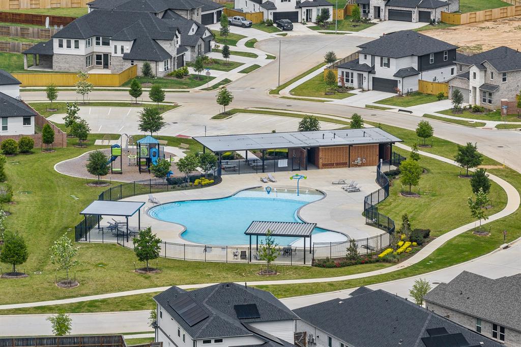 1215 Sugar Drive, Tomball, Texas image 25