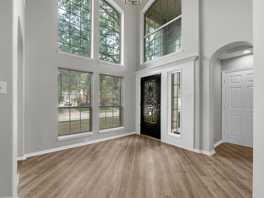 20211 Sunrise Glen Court, Spring, Texas image 13