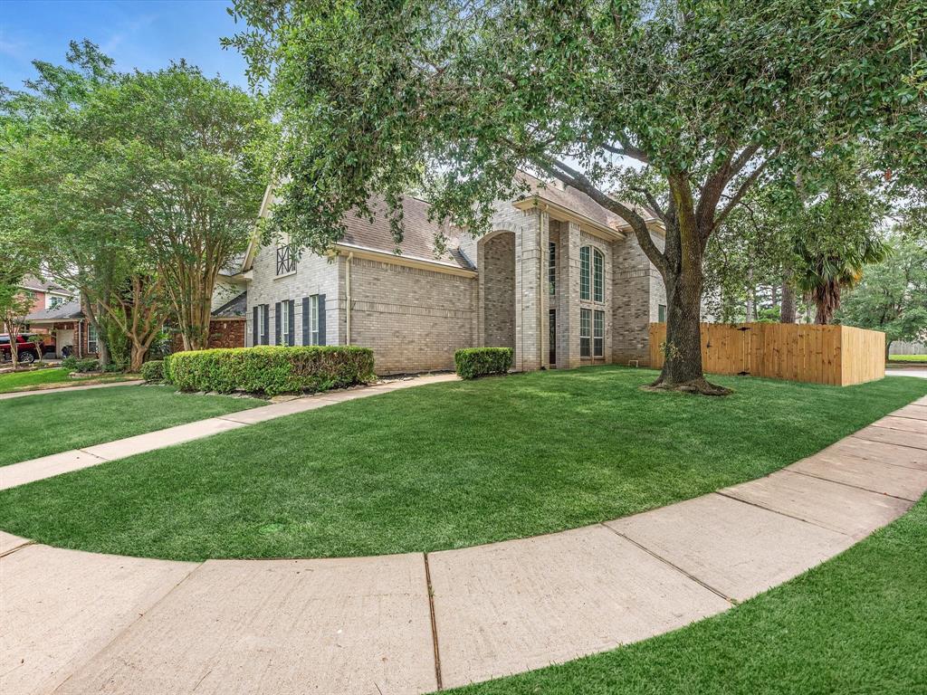 20211 Sunrise Glen Court, Spring, Texas image 3
