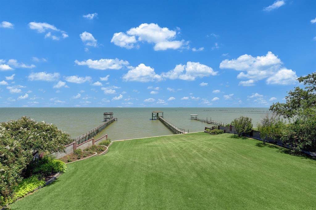 5419 W Bayshore Drive, Bacliff, Texas image 46