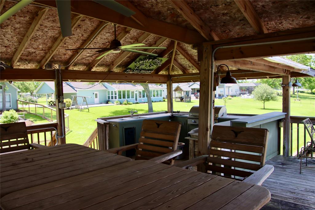 323 E County Road 461b, Brazoria, Texas image 8