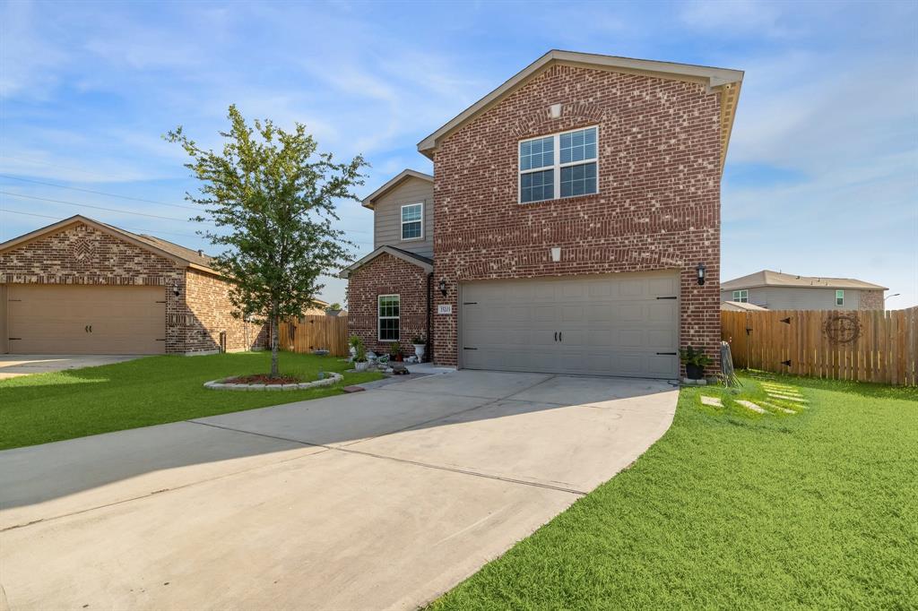 15203 Albert Oak Drive