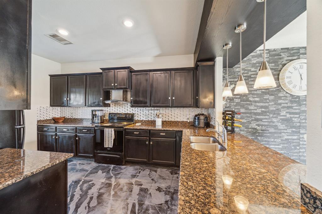 15203 Albert Oak Drive, Humble, Texas image 7